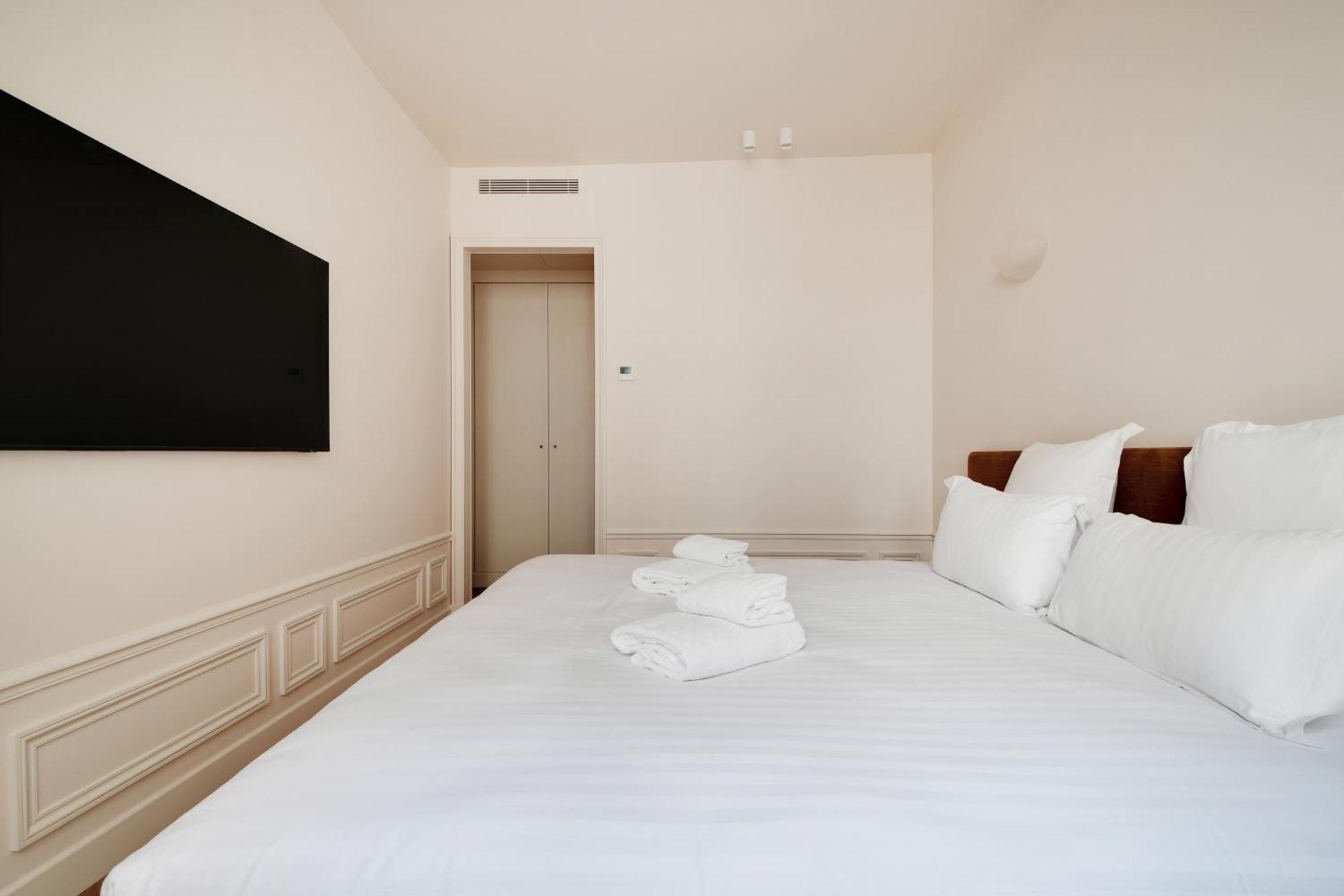 Pick A Flat'S Apartements With Services In Louvre - Rue Des Halles Paříž Exteriér fotografie